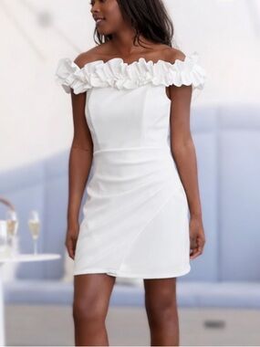 🆕🤍 Ivy + Blu White Off Shoulder Ruffle Mini Dress Stretch Bodycon Wedding Size 4